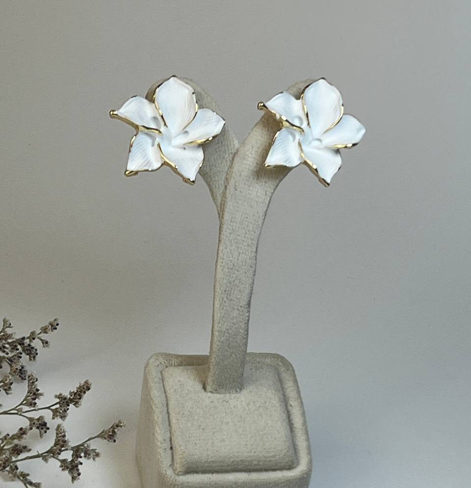 گوشواره میناکاری طرح شکوفه
